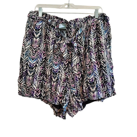 TORRID SHORTS PLUS SIZE 2X COMFORTABLE PULL ON PAPERBAG TIE WAIST SOFT CHEVRON - Picture 3 of 10